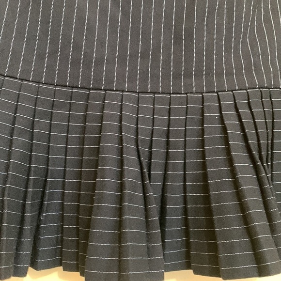 Briggs | Pin Strip Black White Pleated Ruffle Unlined Mini Skirt 8P - Picture 2 of 10